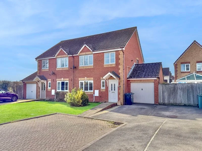 Osborne Chase, Cowes Eapow Featuredproperties Thumb Lozad 4328 image