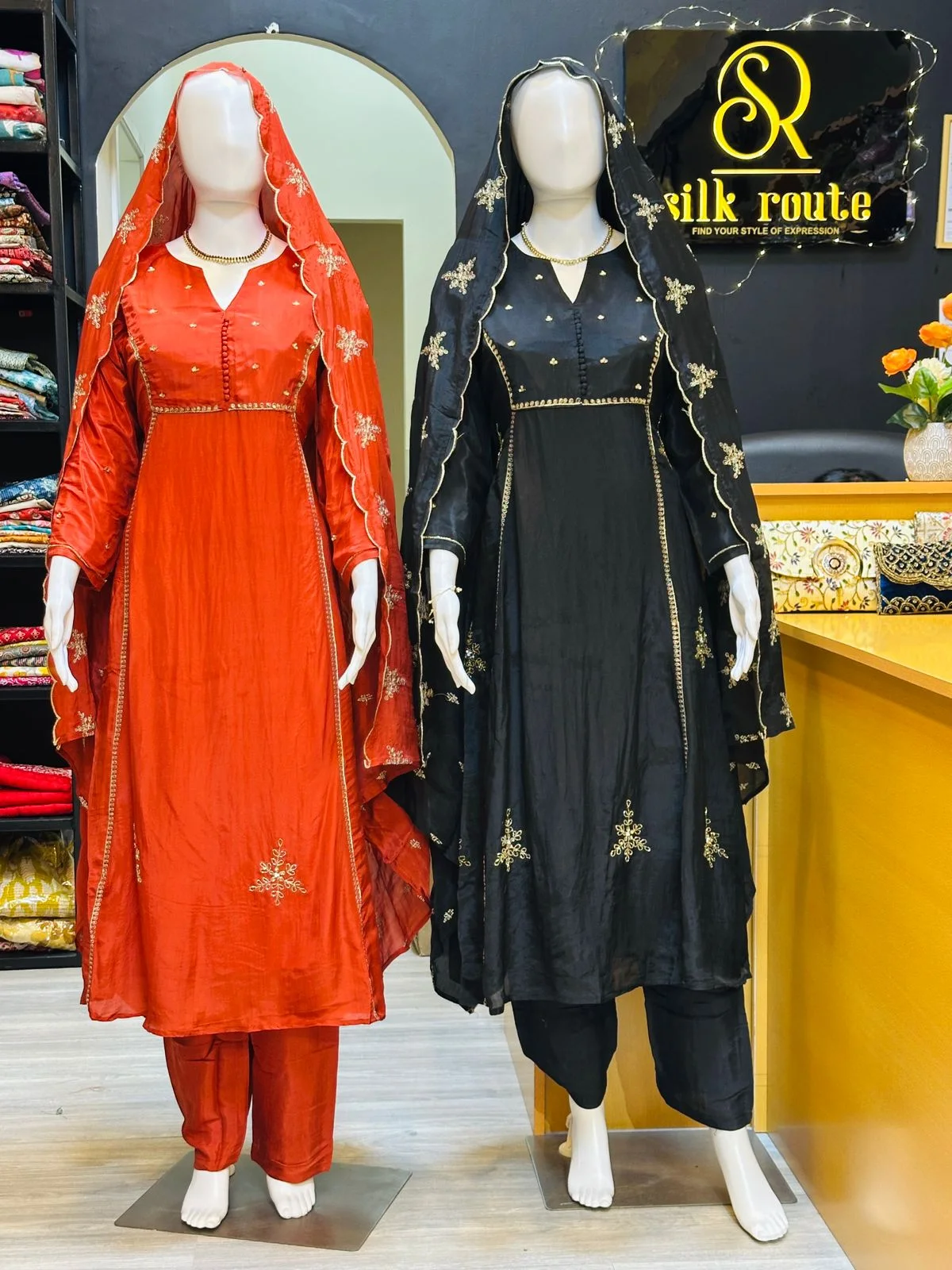 Ready-to-Wear Dresses image