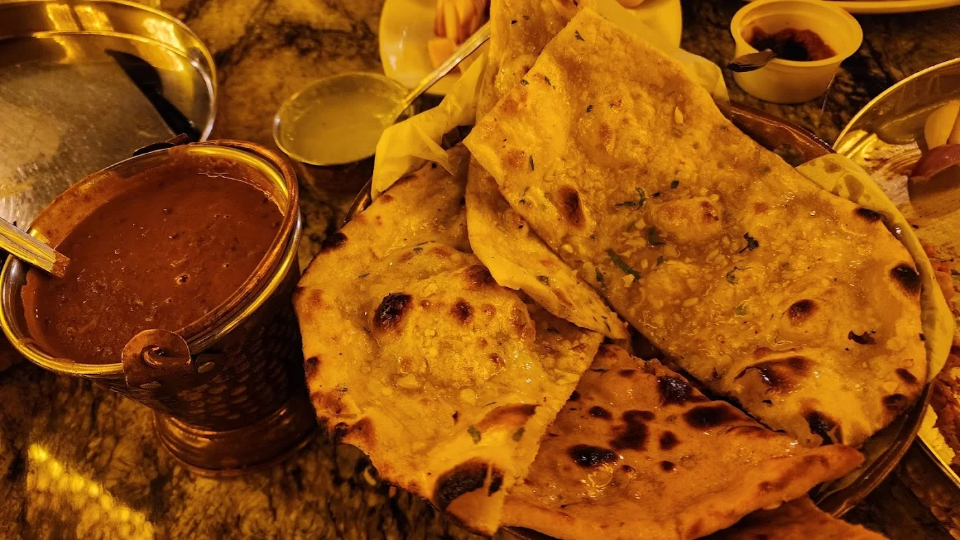 Sarson da Saag with Makki di Roti image