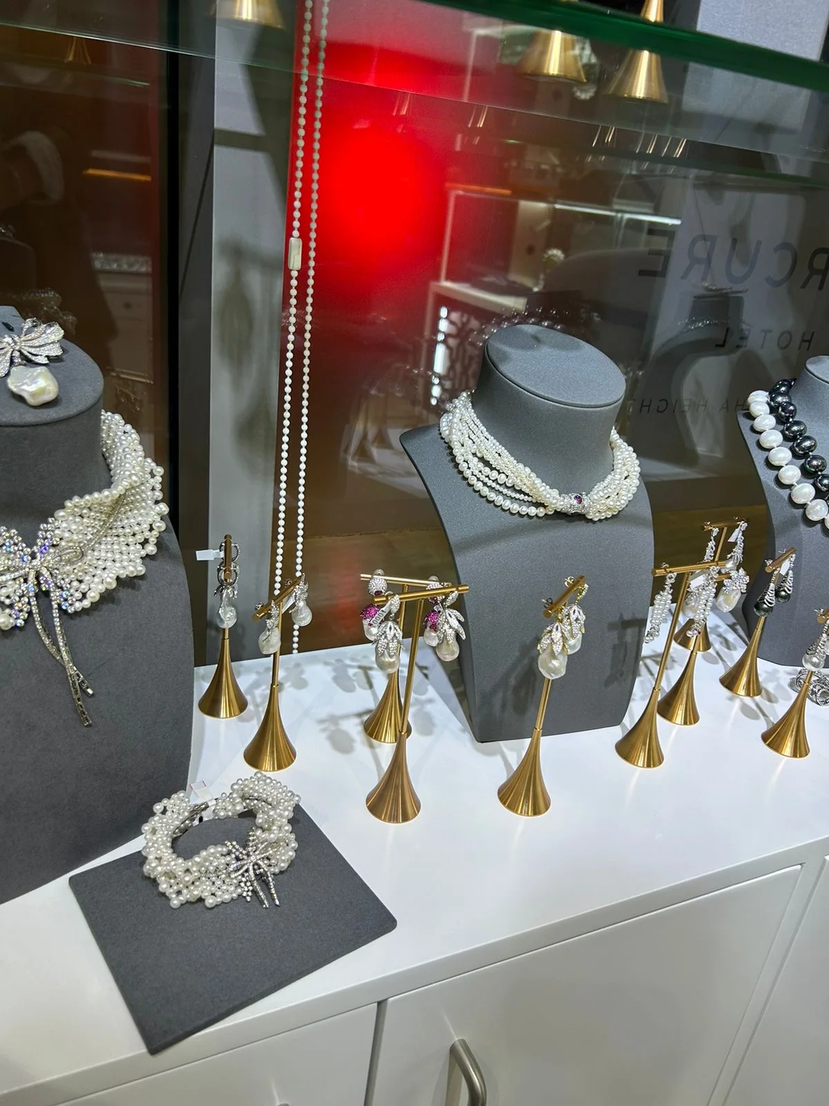 Diamond Handcrafted Piece image