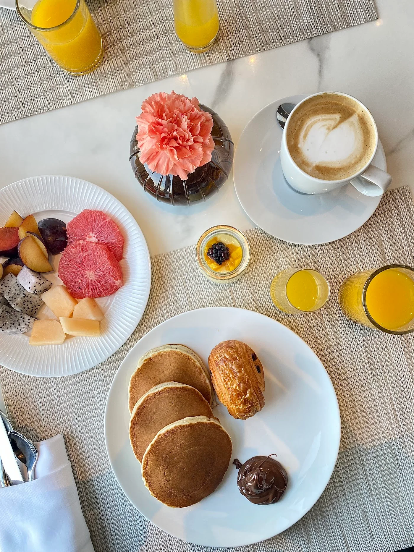 All-day Dining image