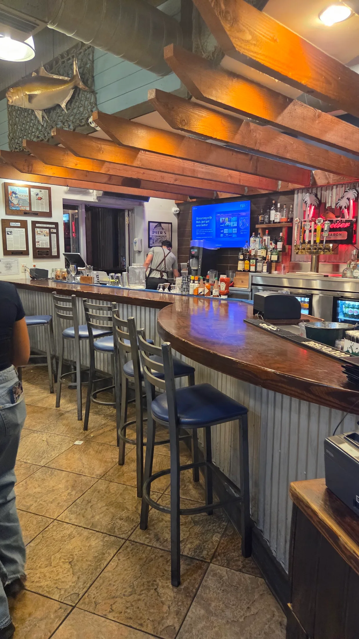 Dine-in image