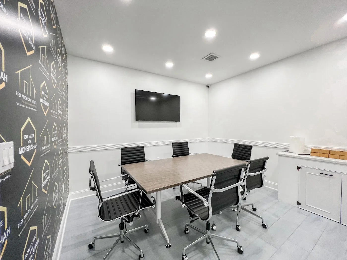 Off-market multi-family acquisition image