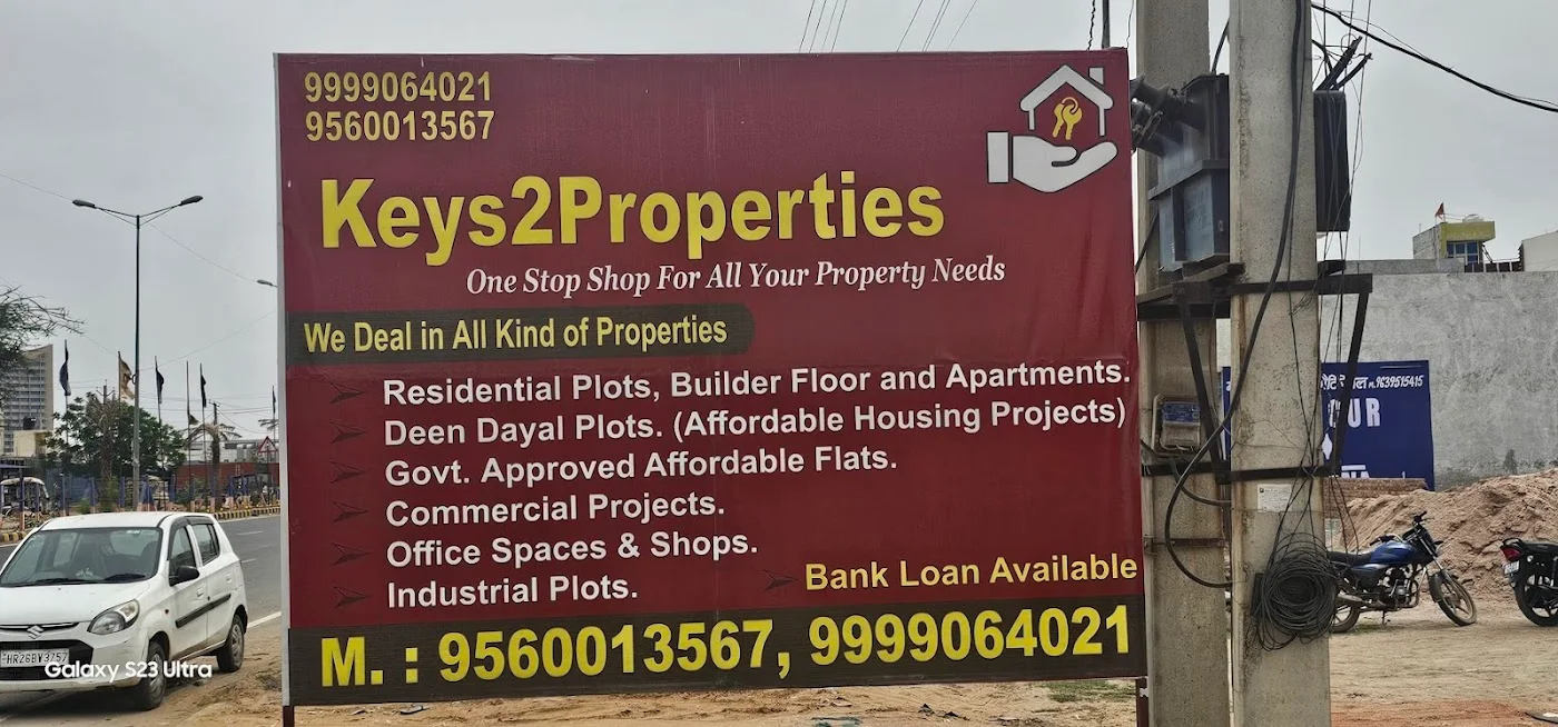 Commercial spaces and warehouses image
