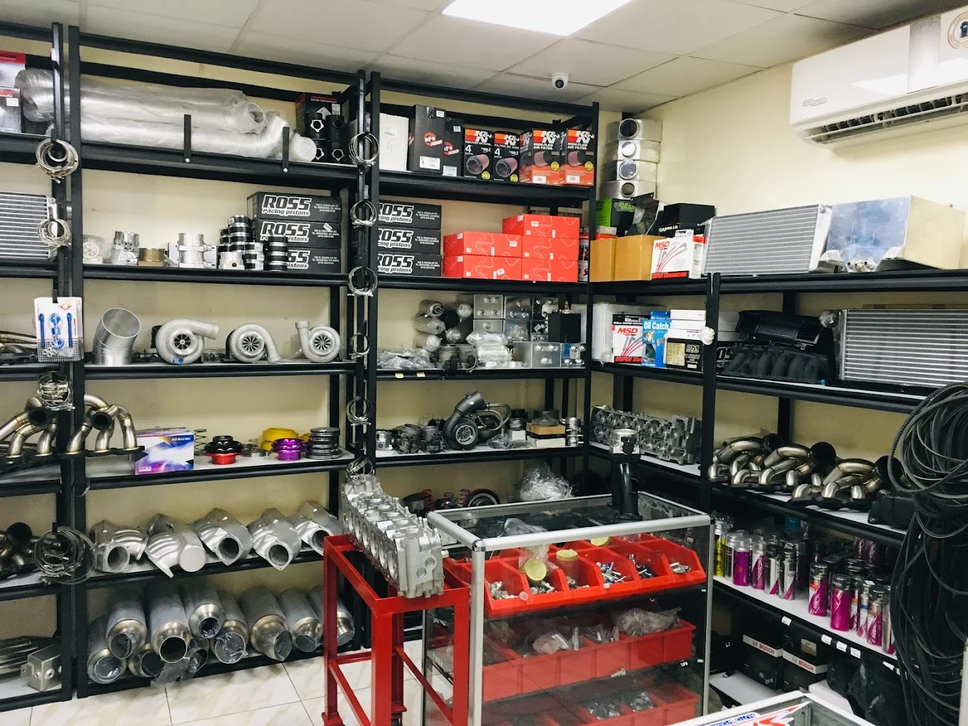 Engine repair & tuning image