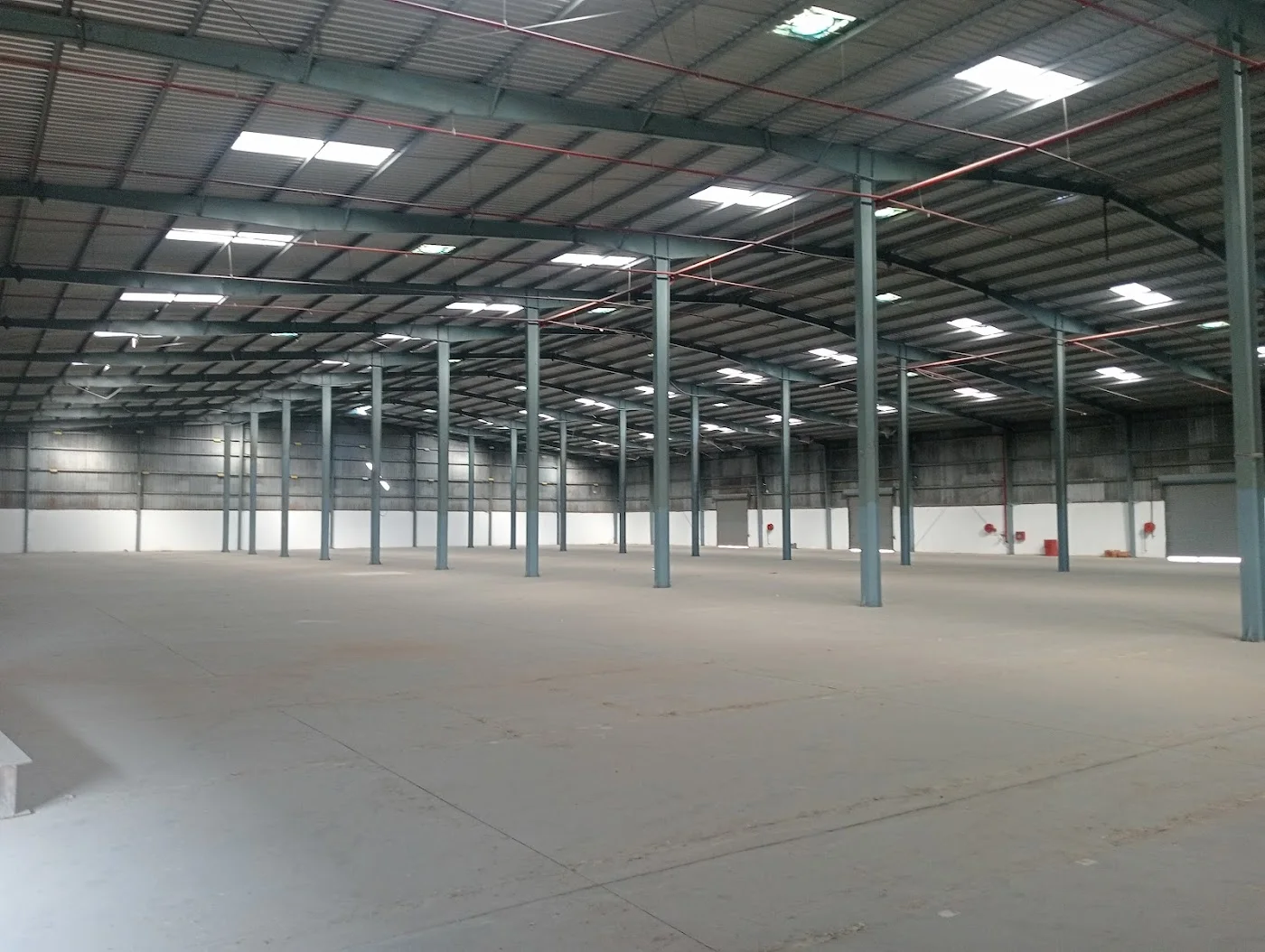Industrial Space Leasing image