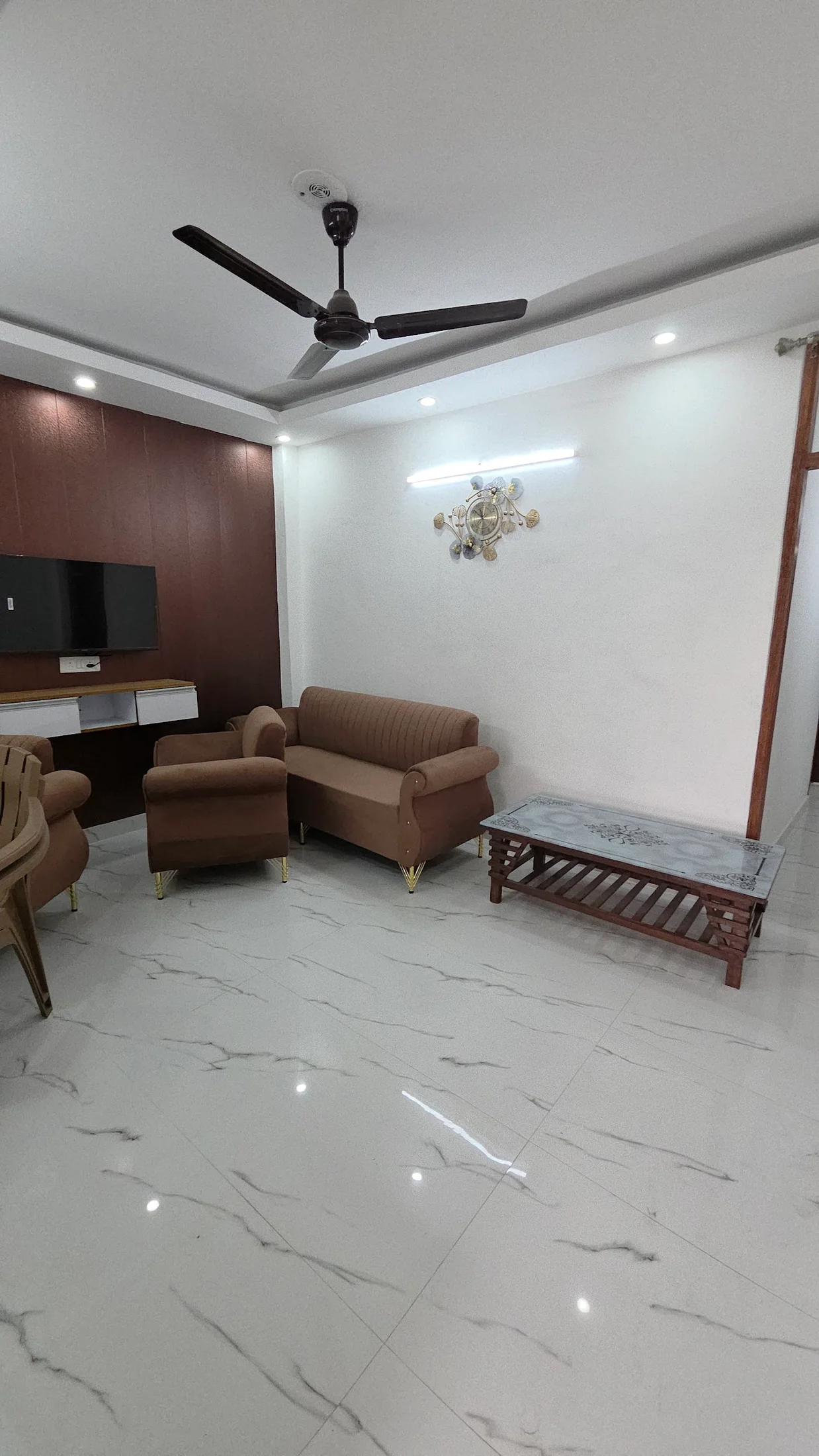 Commercial property services image