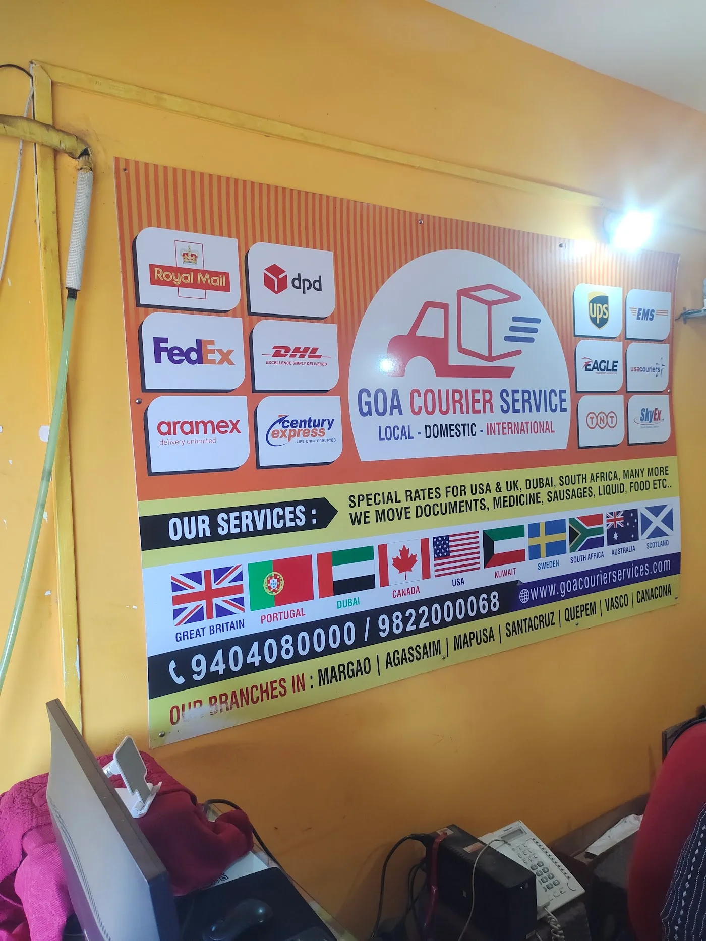Airport & taxi transfers image