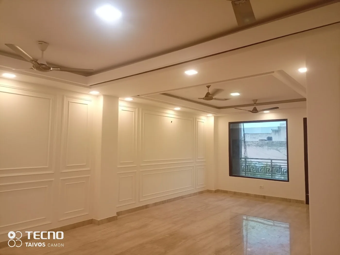 Home interior painting image
