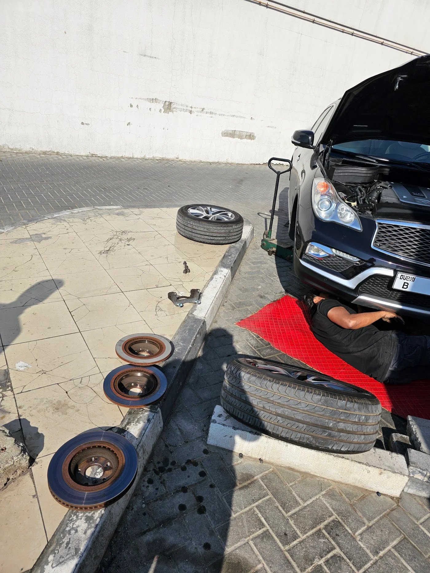 Brakes, suspension & steering image