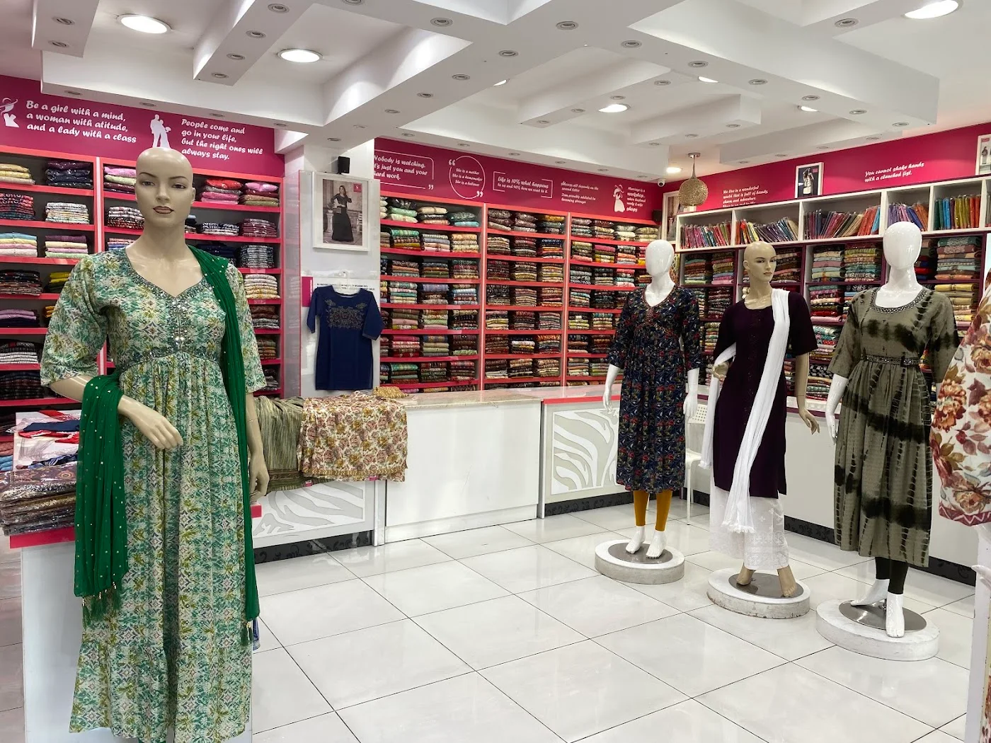 Dupattas & Shawls image