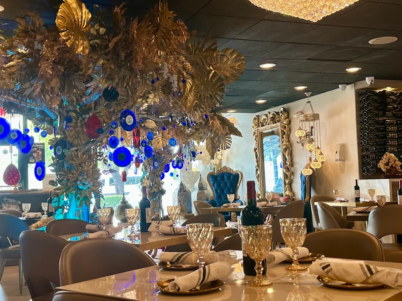Dine-In Experience image