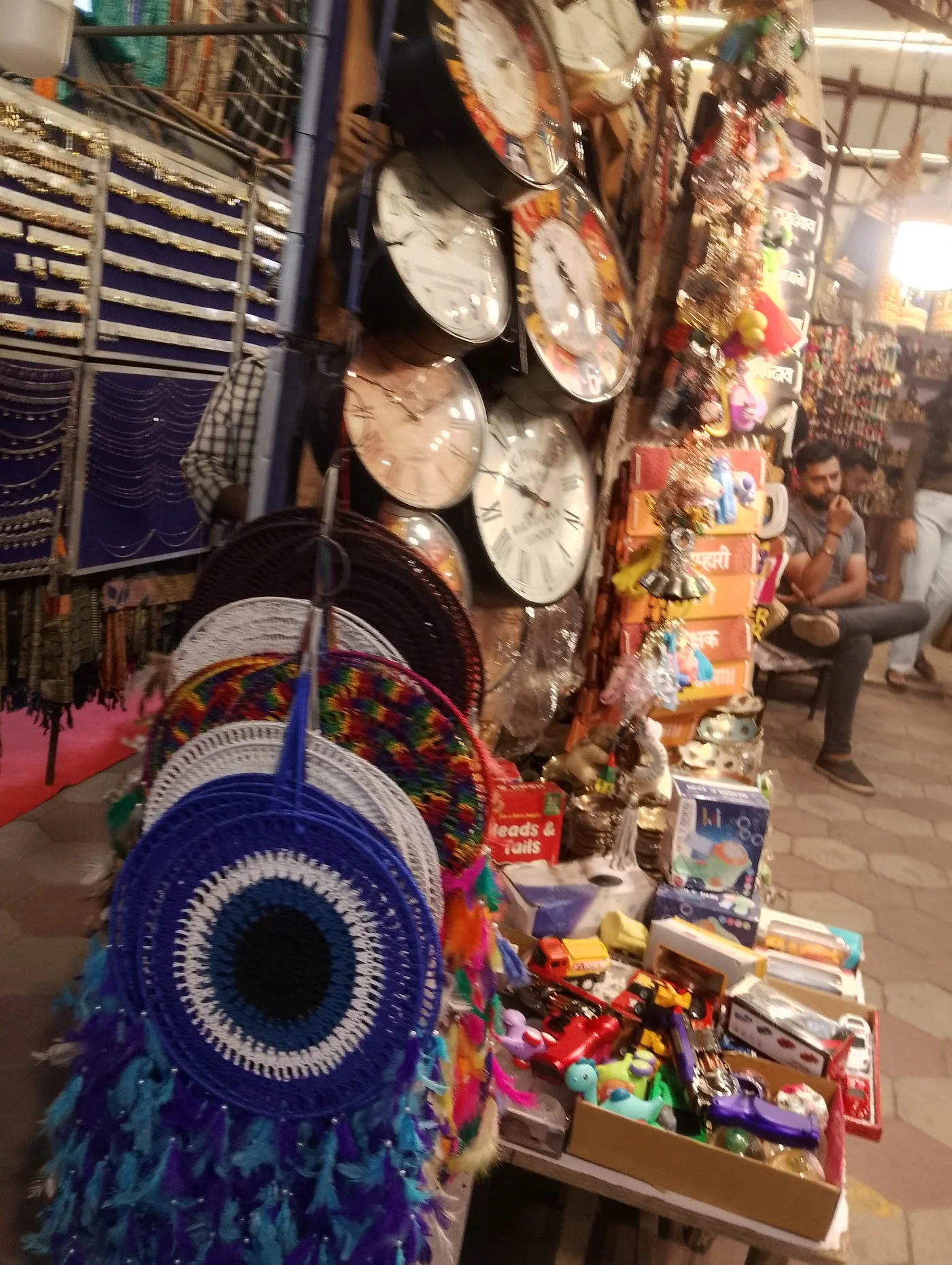 Bargain shopping experience image