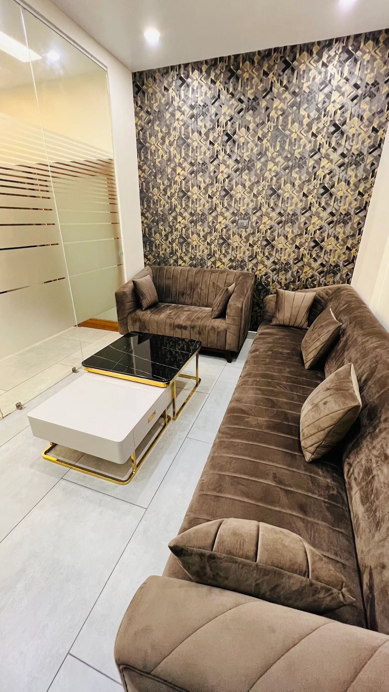 Leasing & Tenant Placement image