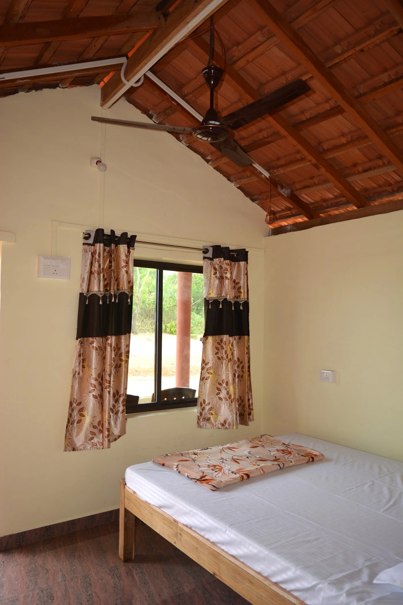 Guest Assistance & Housekeeping image