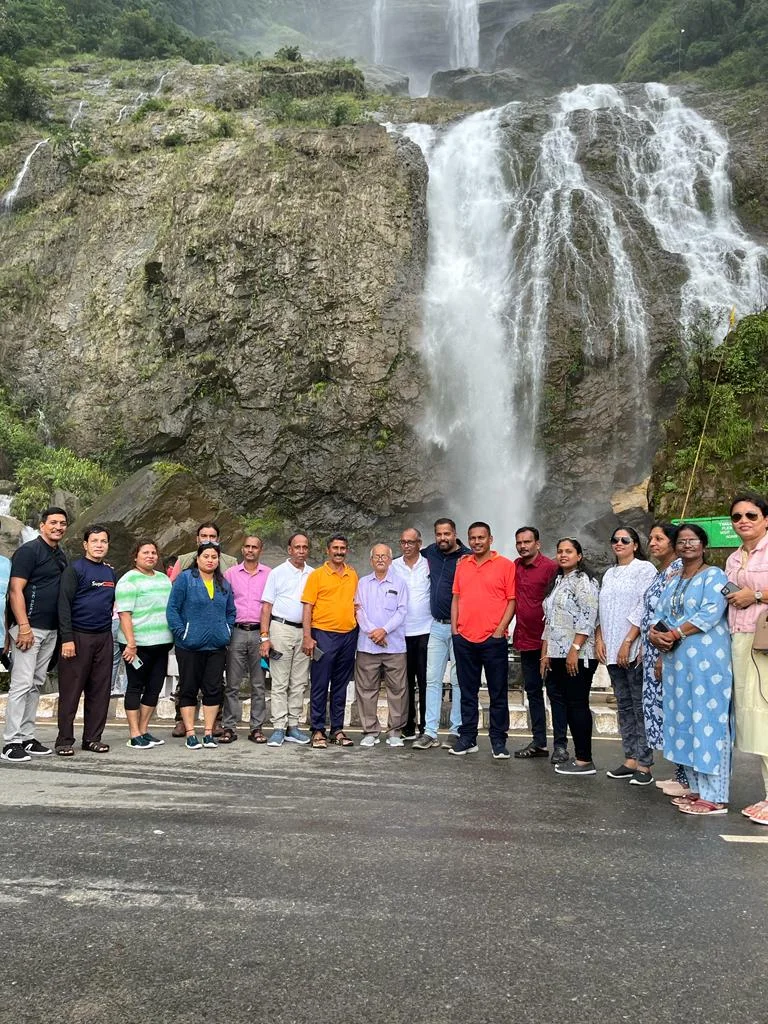 Outstation & interstate tours image