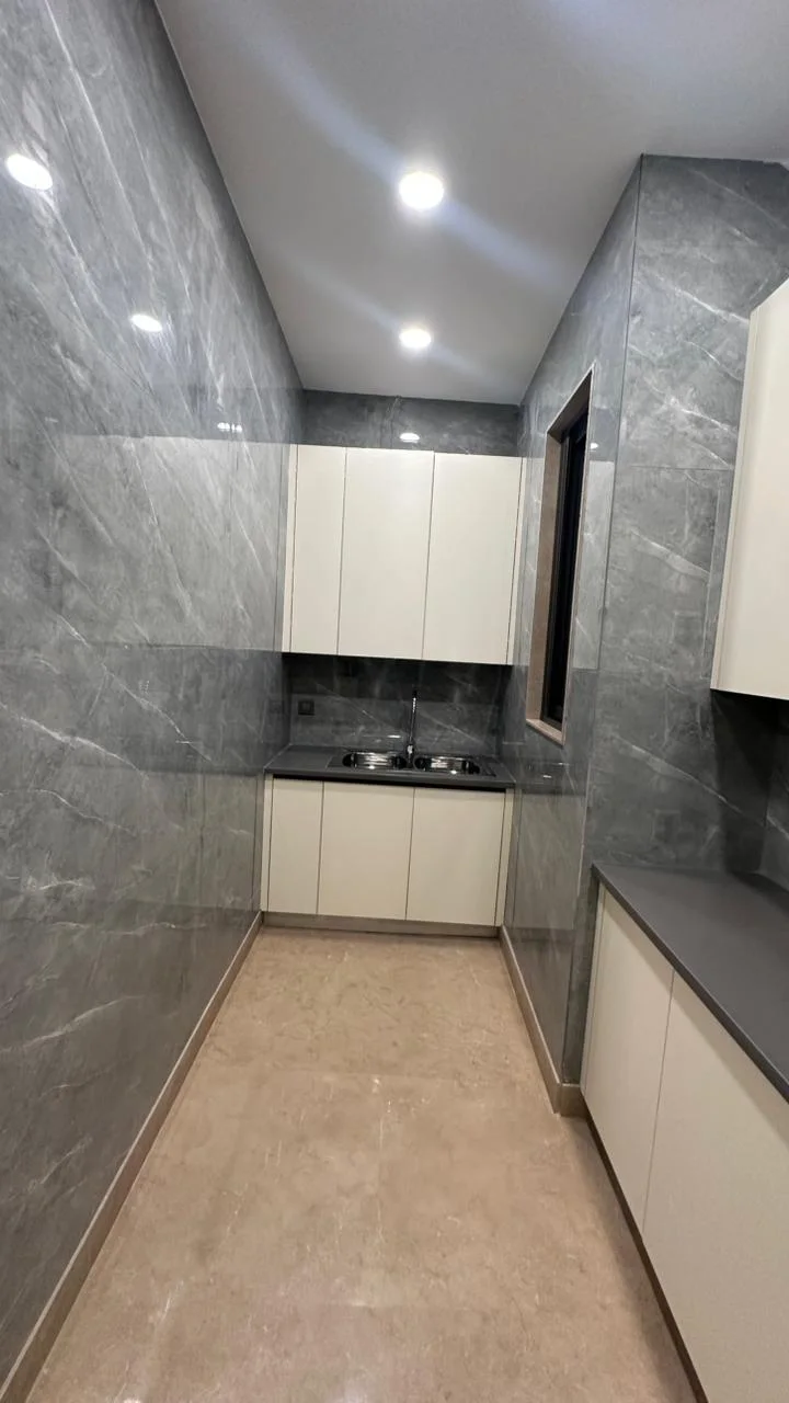 Rental placement — South Delhi image