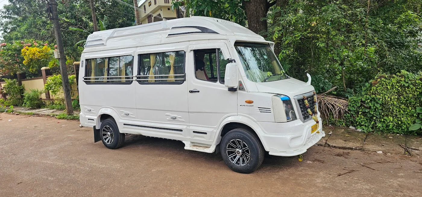 Mini Bus (12–18 seats) image