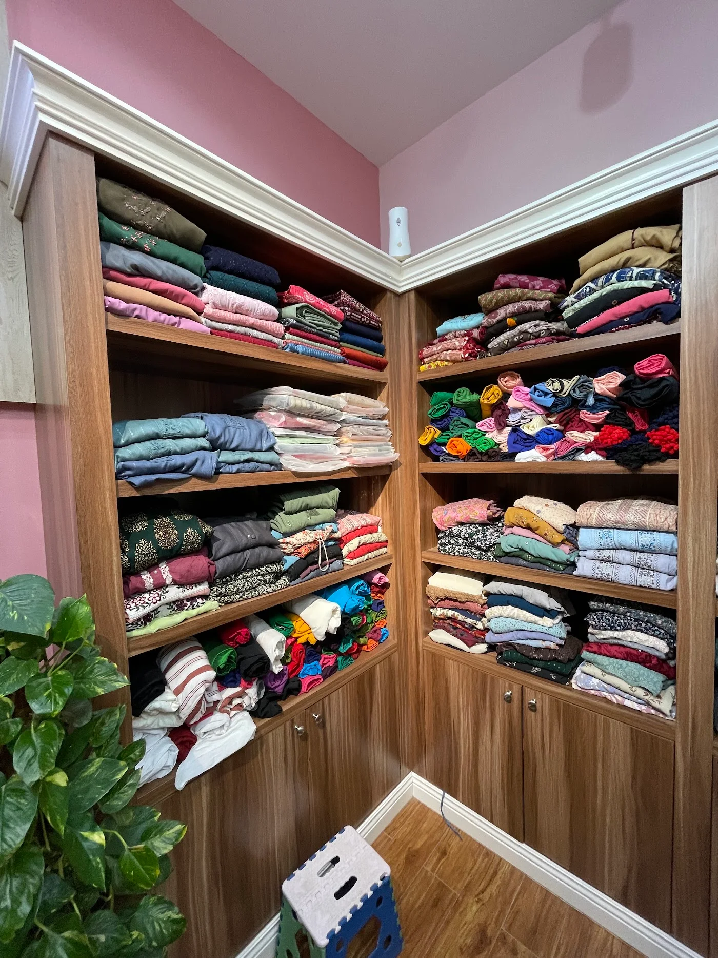 Personal Shopping Assistance image