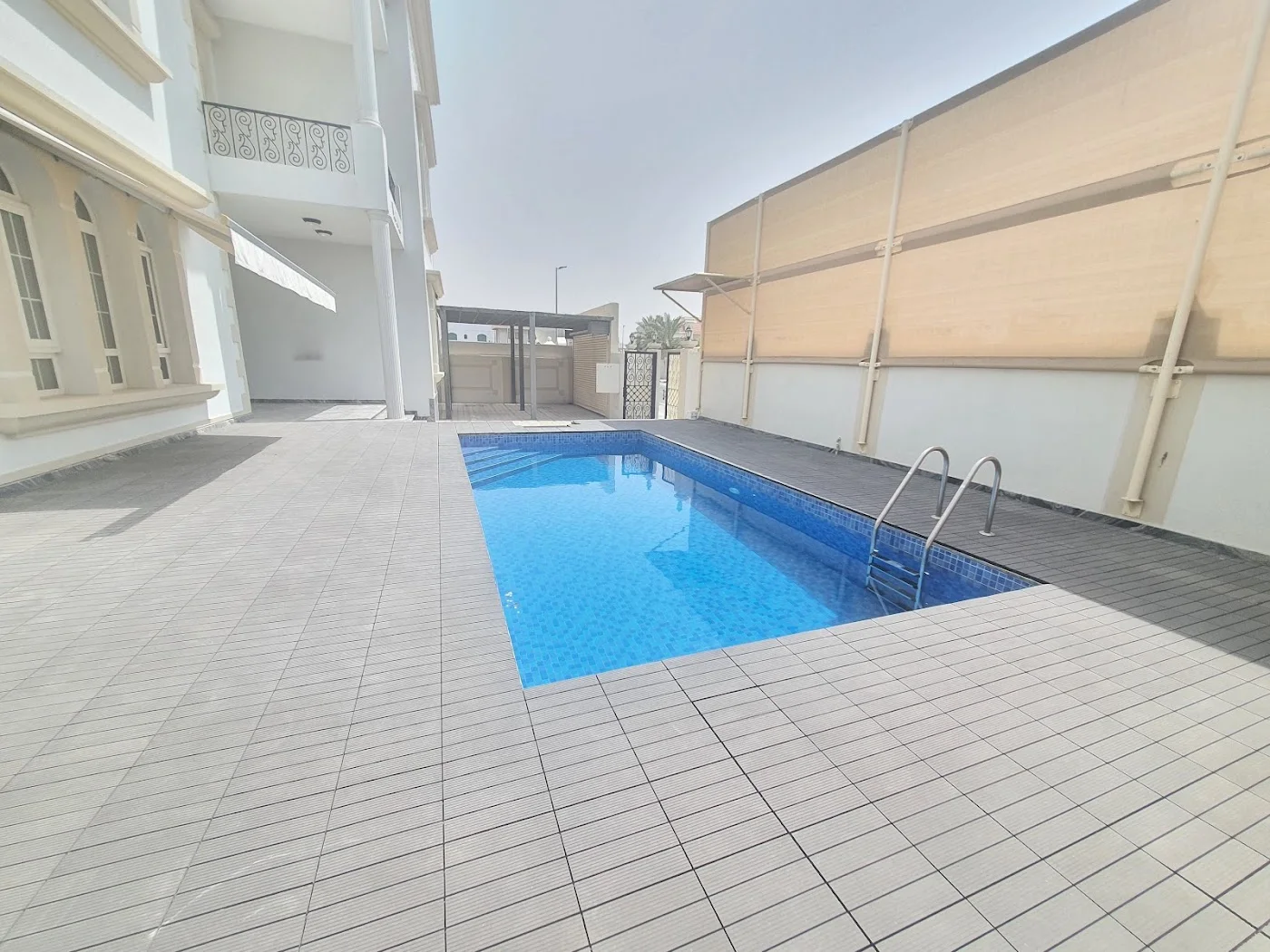 Apartments and flats image