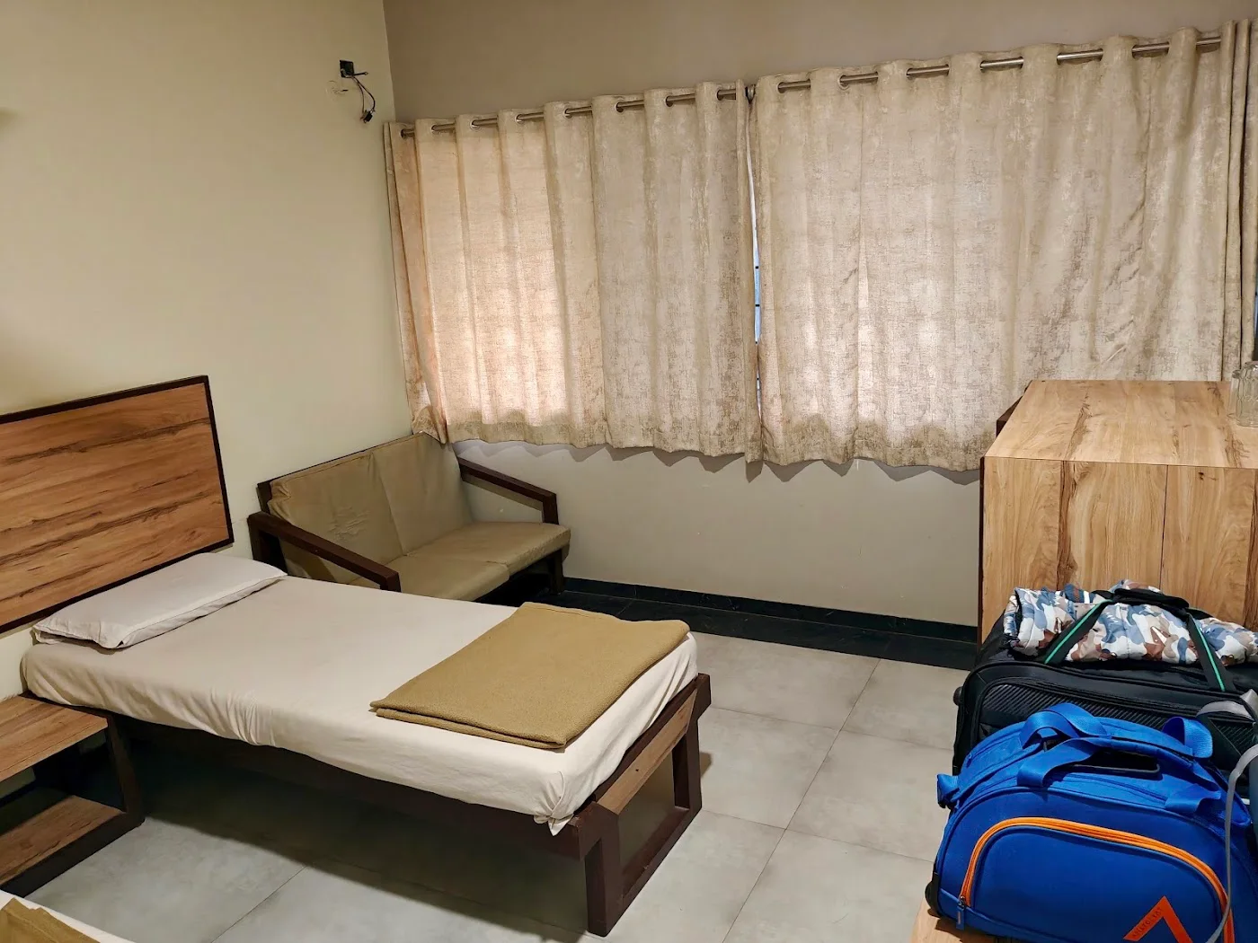 Short-stay & Transit Accommodation image
