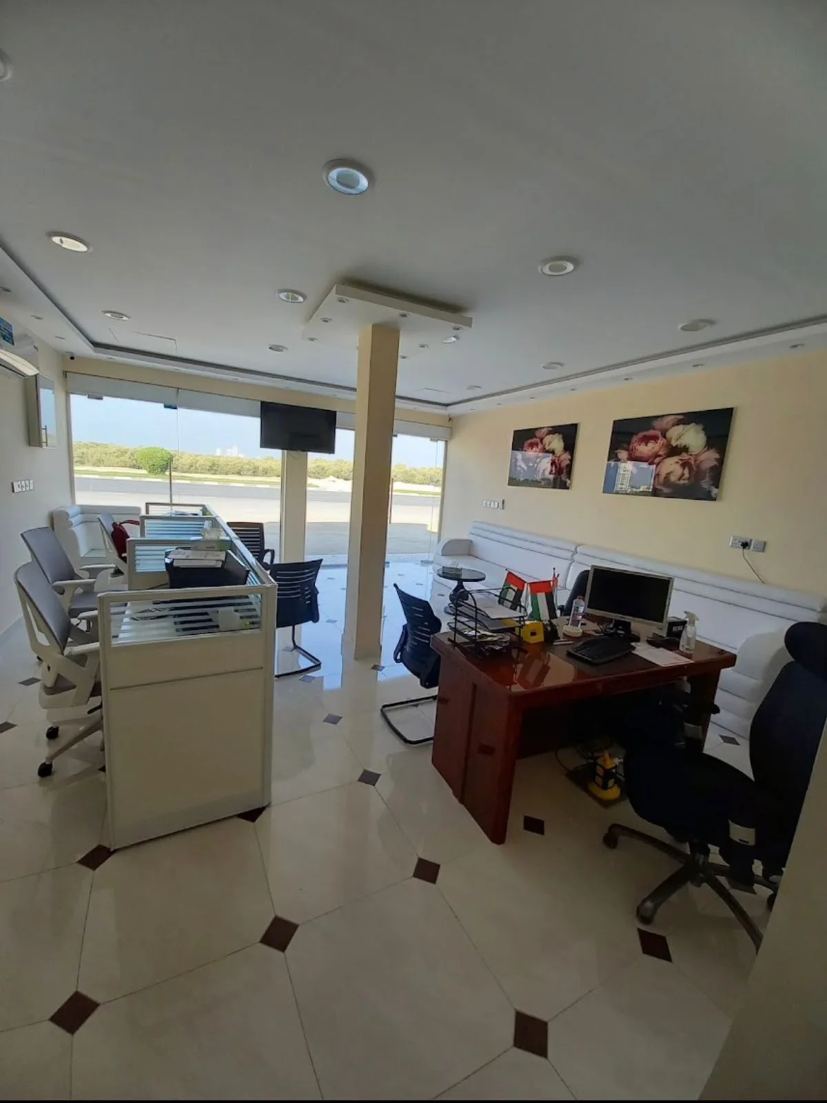 Office / Retail Units — China Cluster Building H4 image