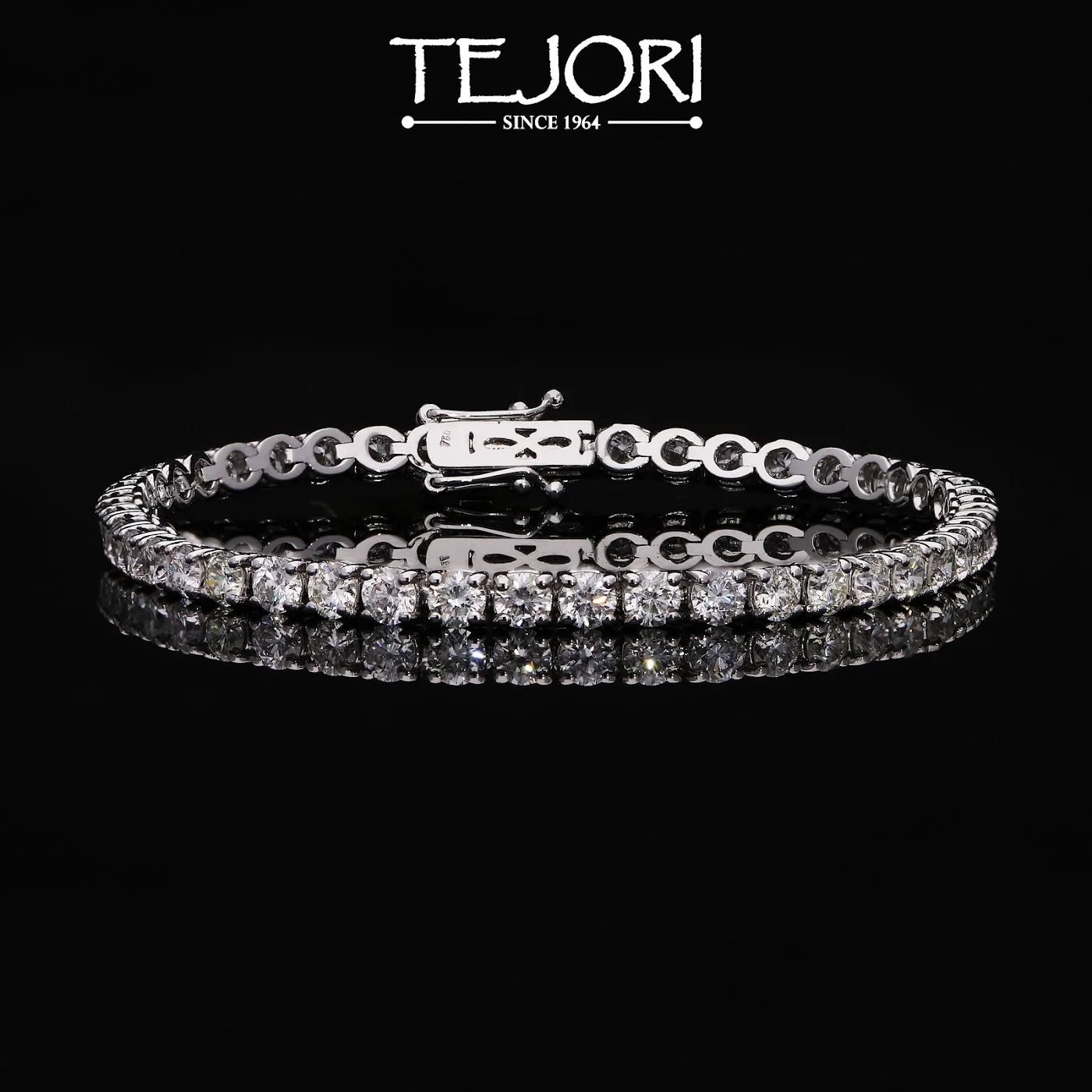 Necklaces & Pendants image
