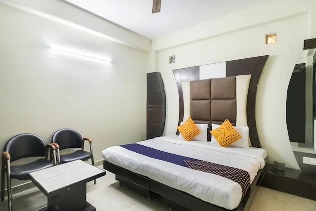 Pay & Stay image