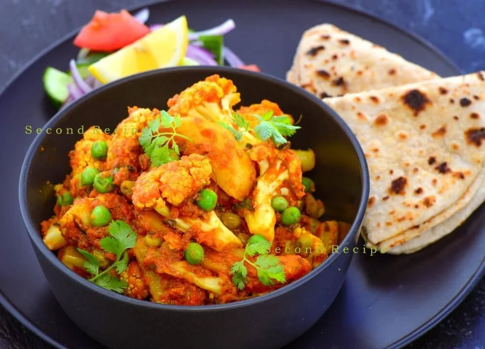 Takeaway available image