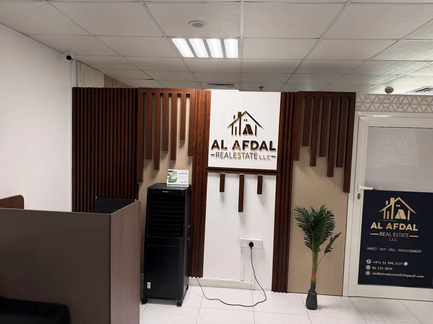 Leasing & Tenant Services image