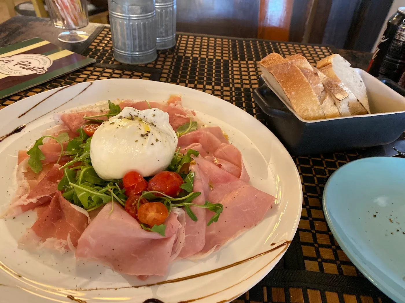 Fettuccine with Mushrooms & Prosciutto image
