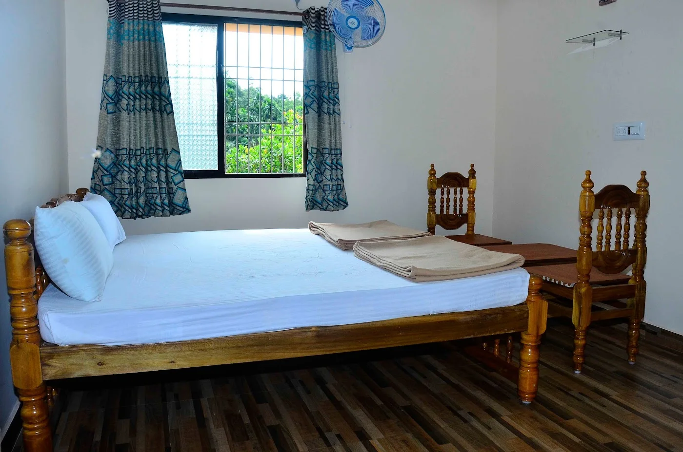 Private Guest Room image