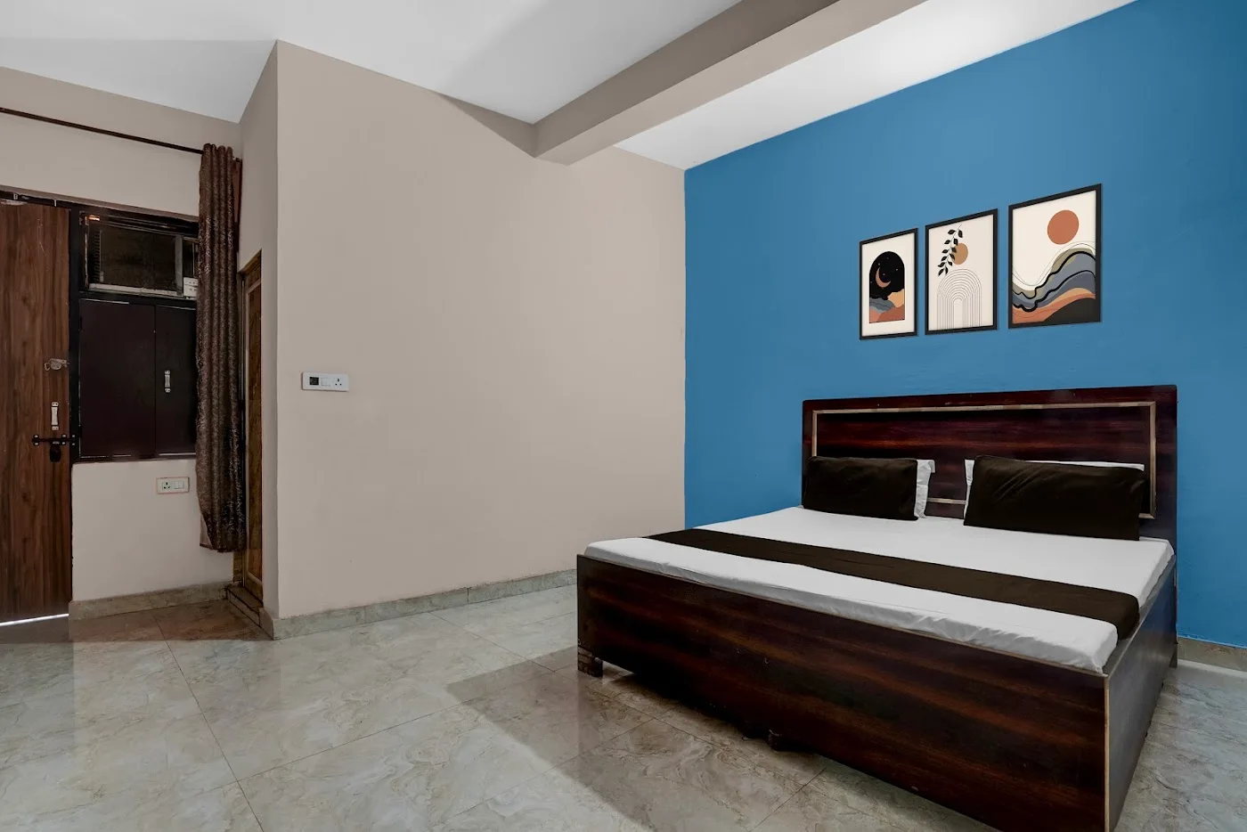 Deluxe Room image
