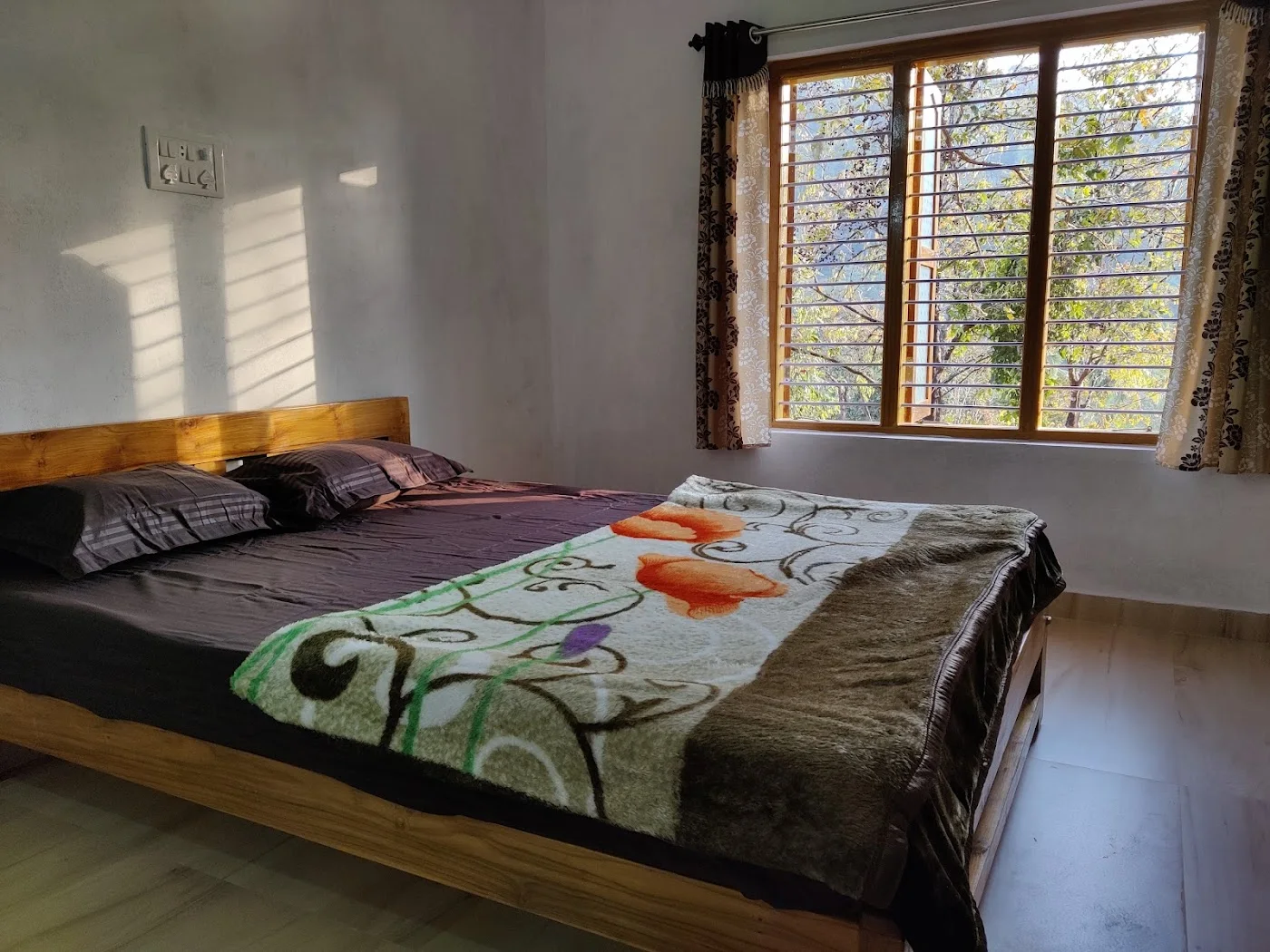Private Guest Room image