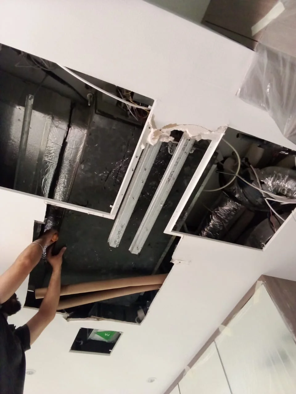 AC tray cleaning & outdoor unit check image