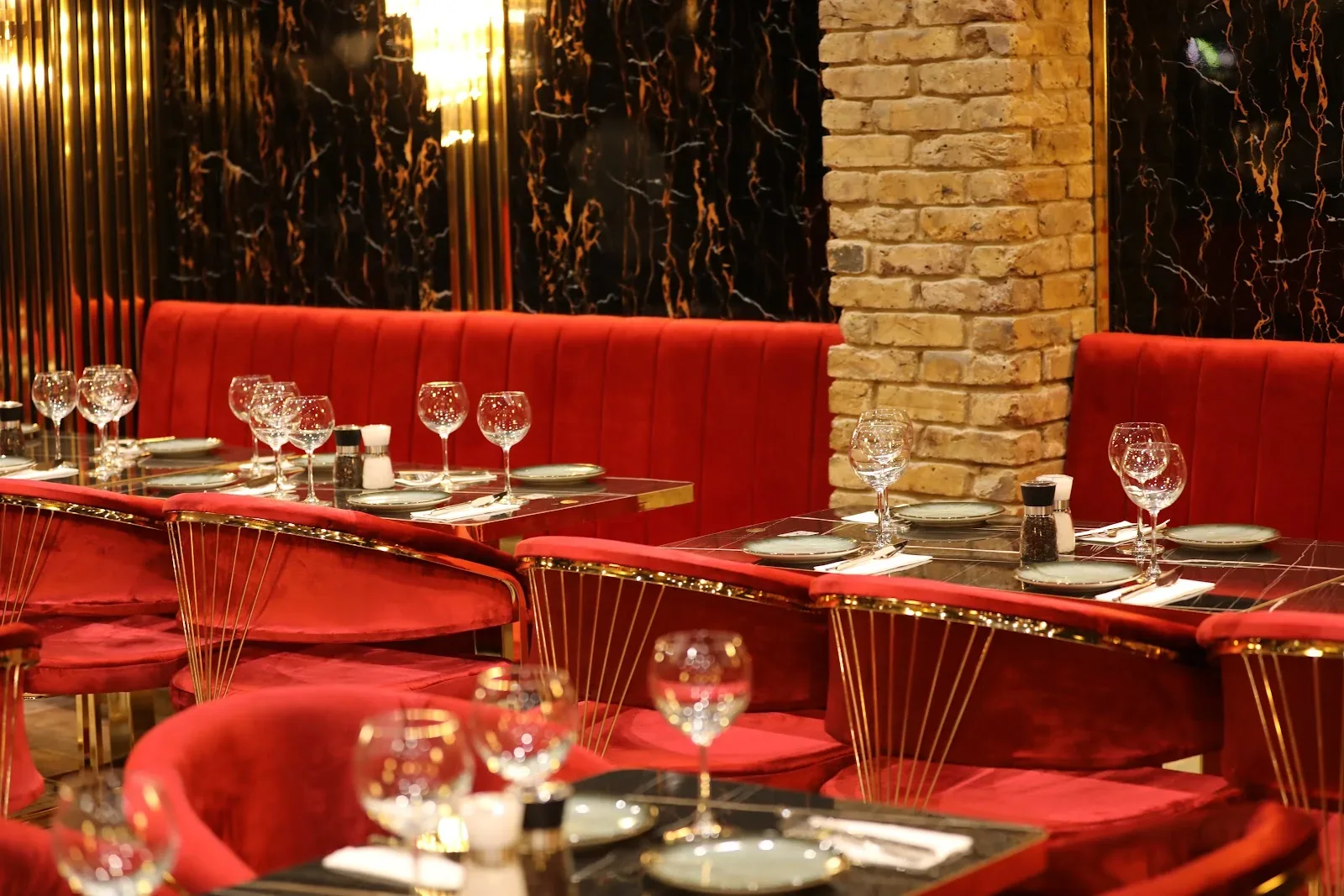 Dine-in Service image
