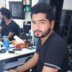 Umar KamaL image