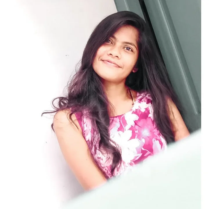 sereena leons image