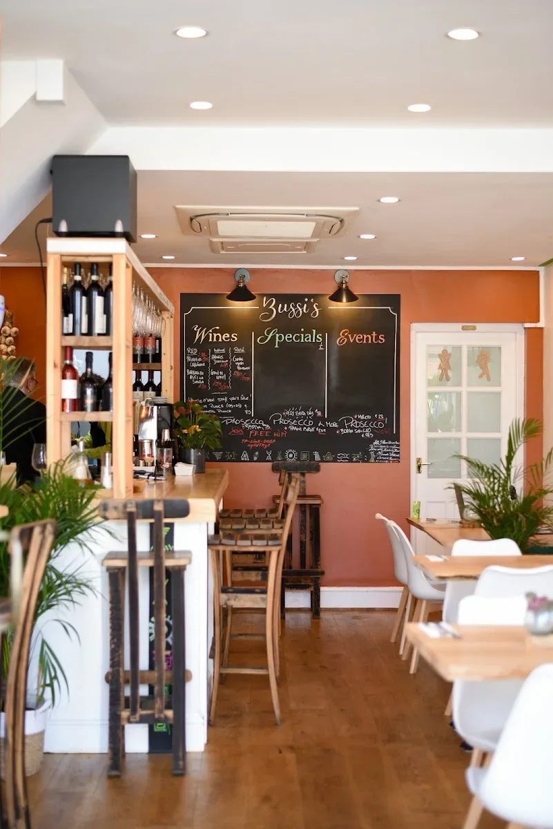 Dine-in Service image