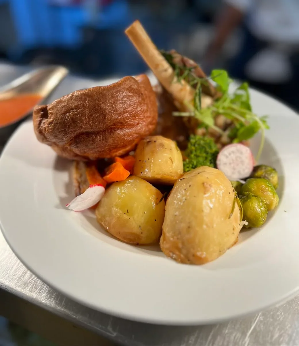 Takeaway & local delivery image