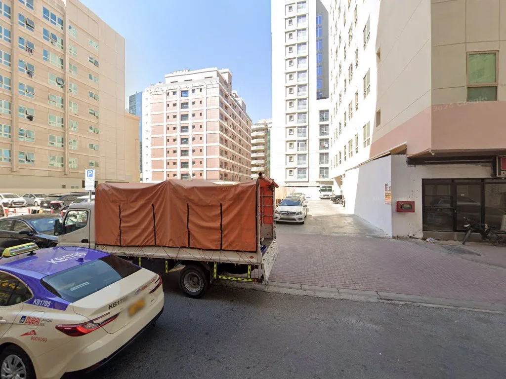 Short‑term rental turnover service image