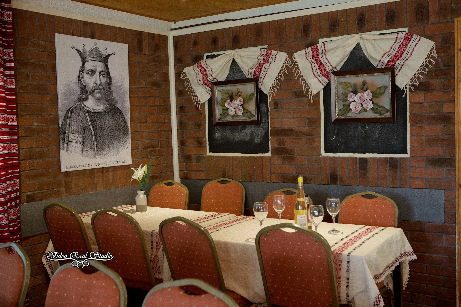 Traditional Romanian Menu Highlights image