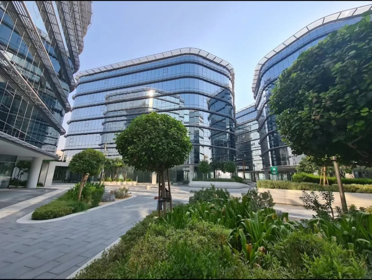 Mergers & acquisitions support image