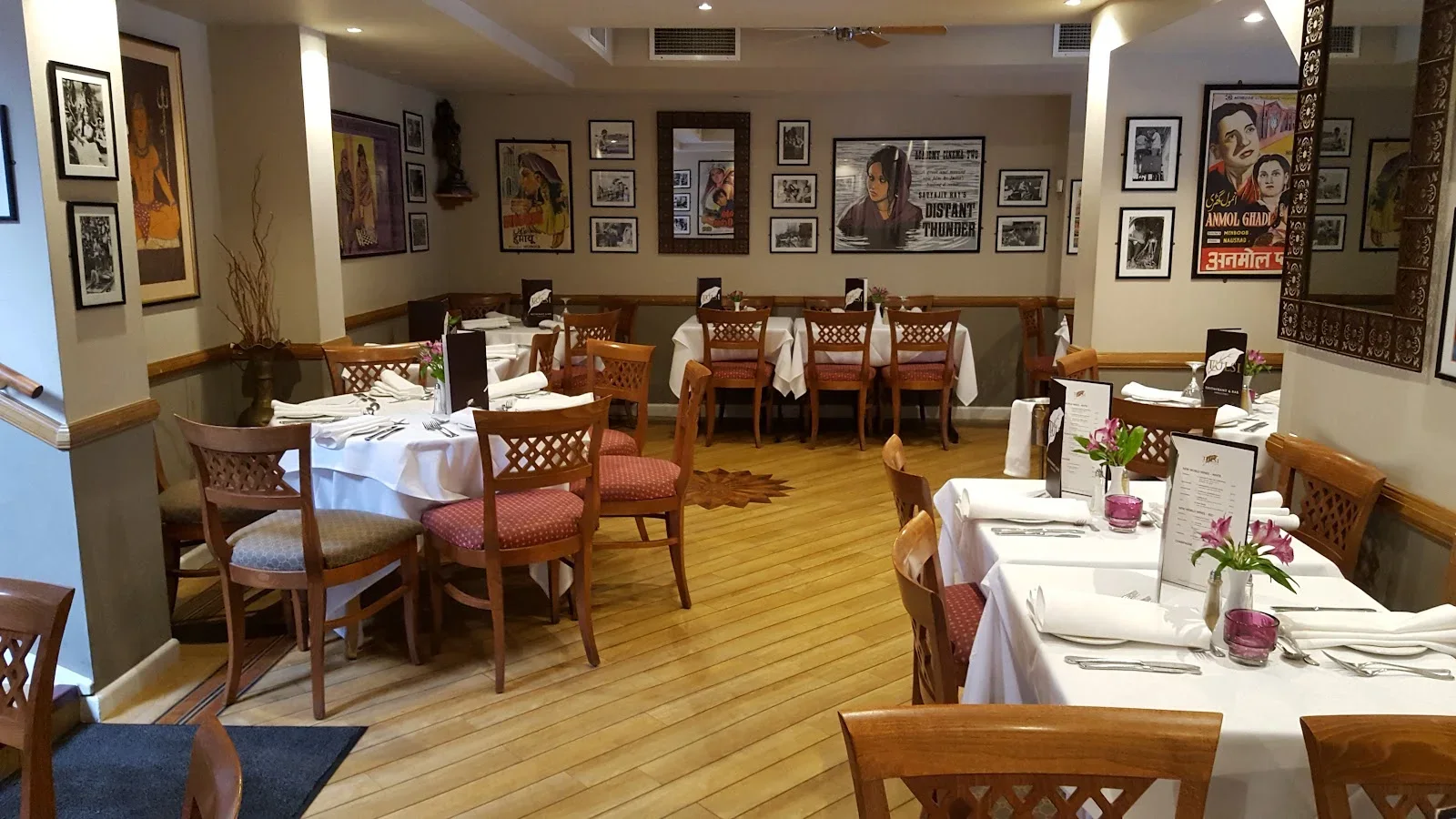 Dine-in service image