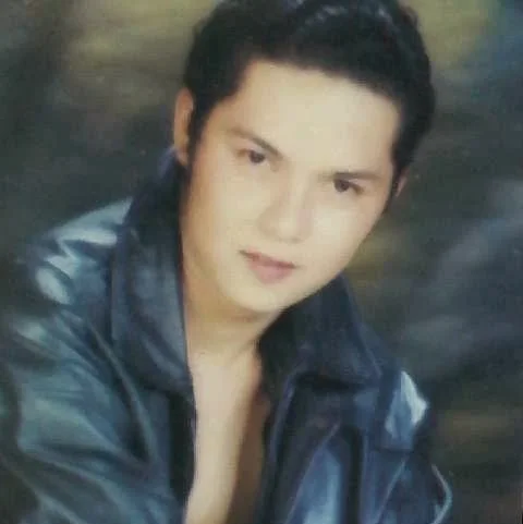 Mark Gil Villanueva image