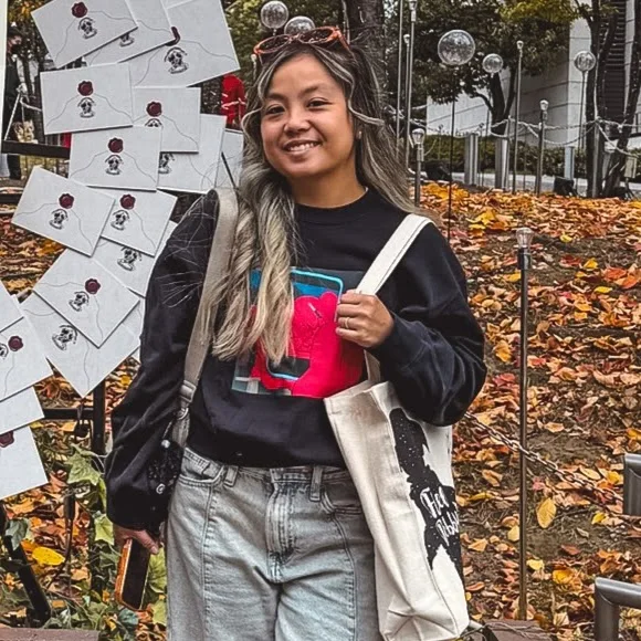 Liana Mariano image