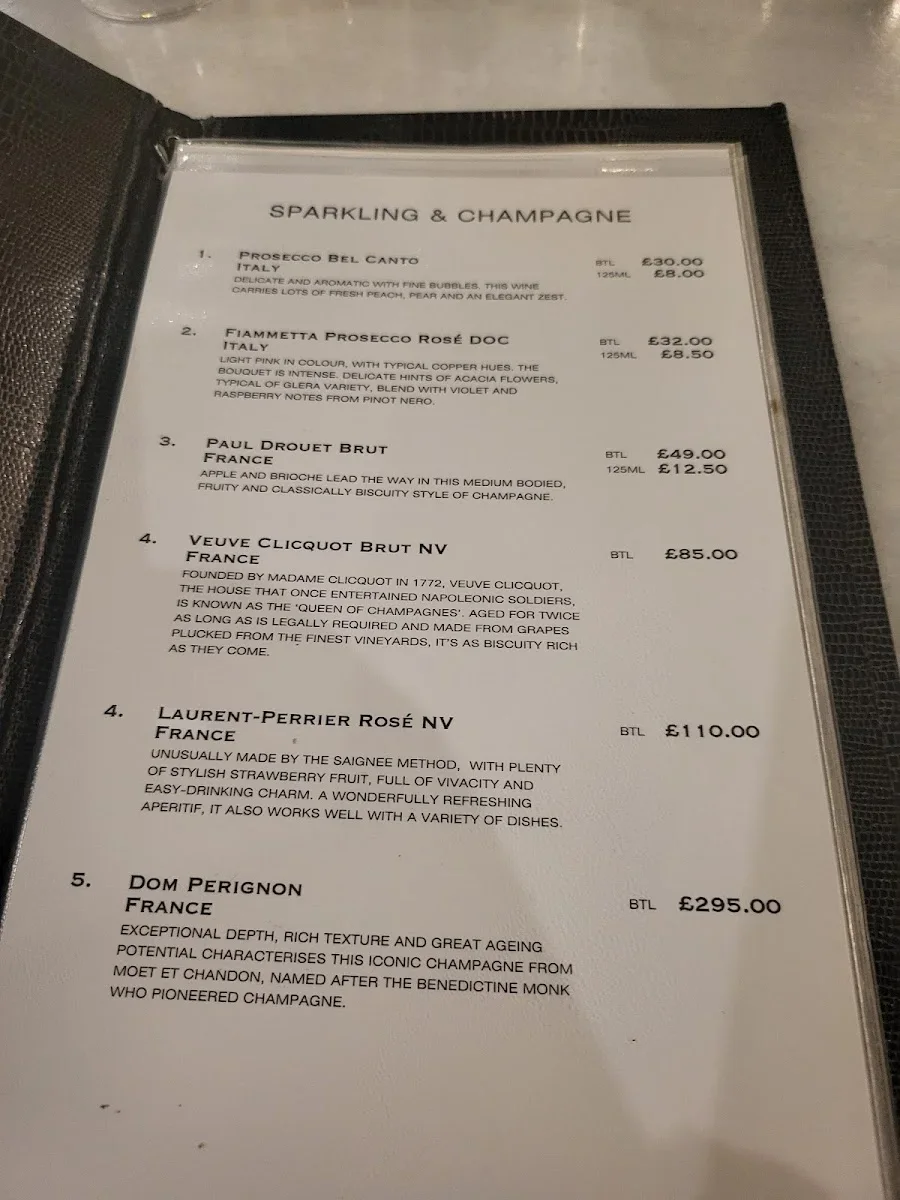Bar & Cocktail Service image