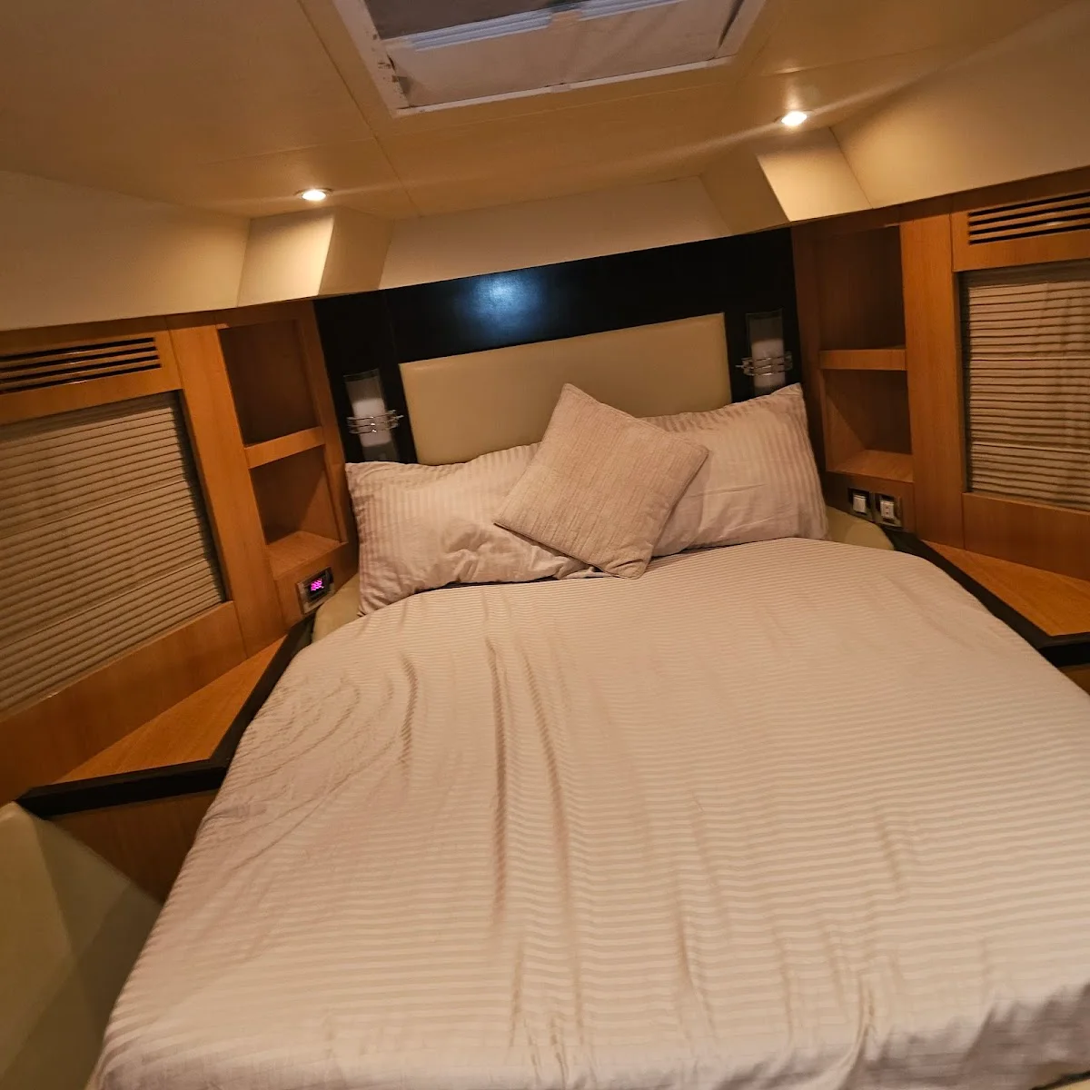 Sightseeing & Photo Cruises image