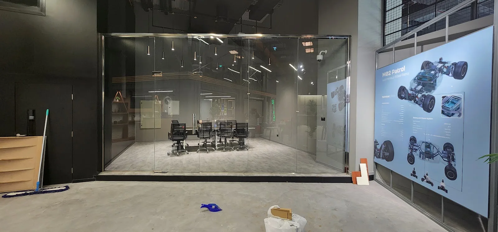 Aluminum Framed Glass Partition image