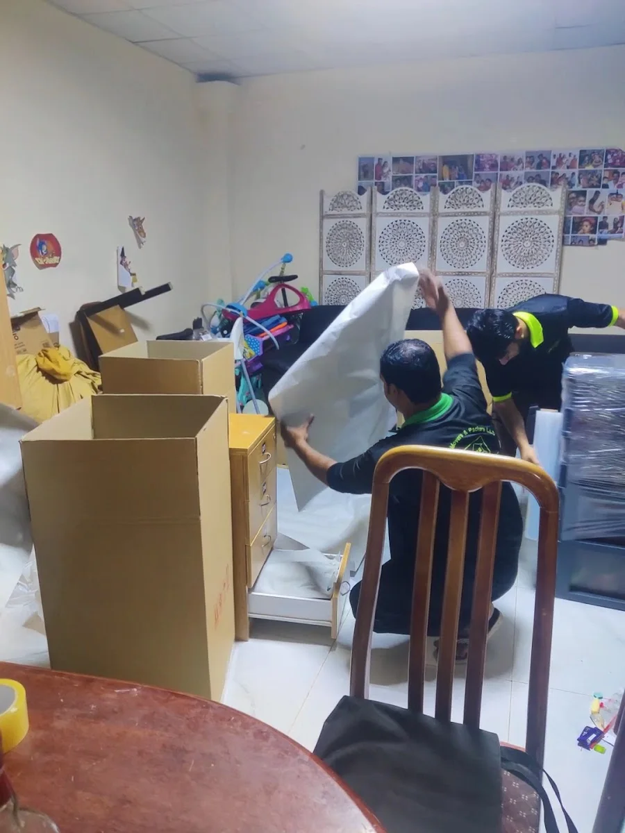 Packing & Fragile Items image